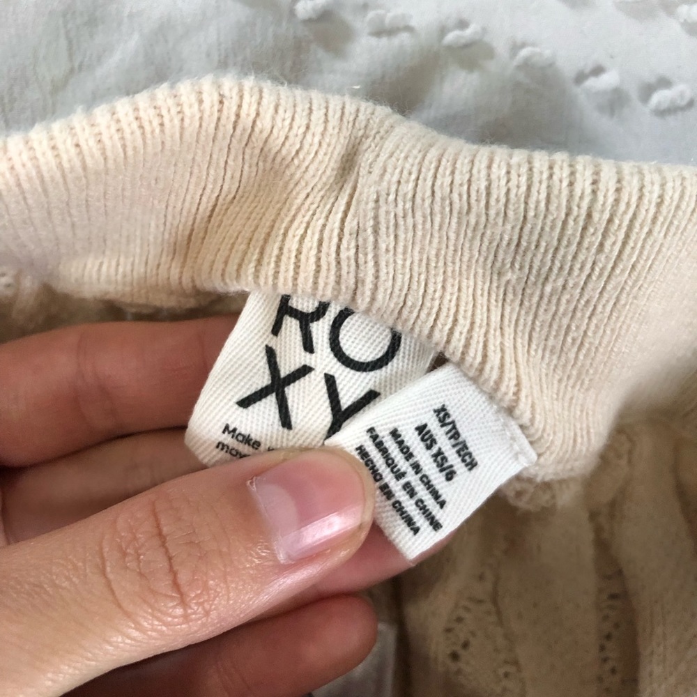 roxy shorts - Picture 2 of 3